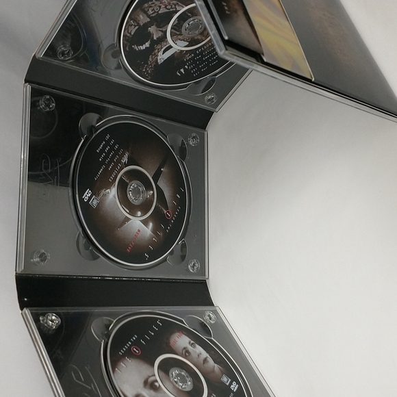 The X Files Complete 2nd Season DVD Box Set. Complete Excellent Condition! - Picture 6 of 7